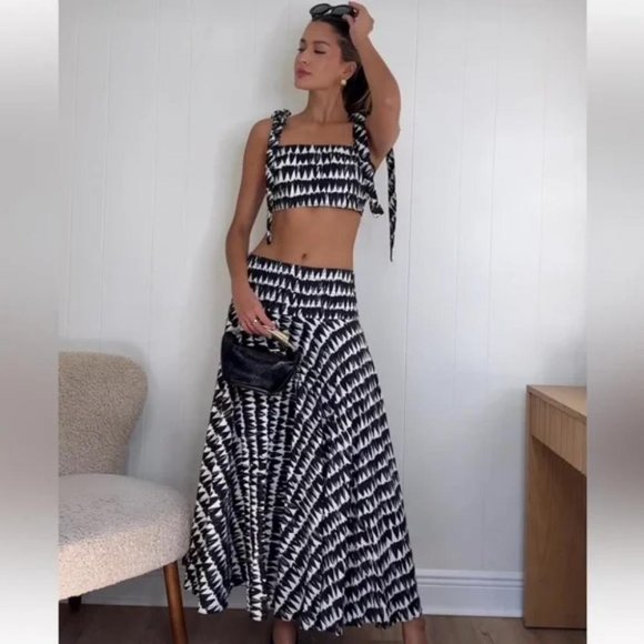 ZARA PRINTED CROP TOP ZW COLLECTION - Picture 7 of 8